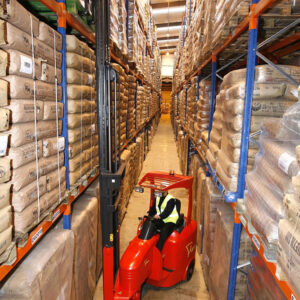 Narrow Aisle
